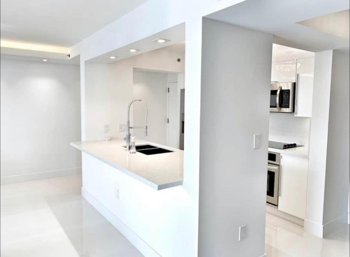 Luxury Sky With And Ocean Views Holiday home Miami
