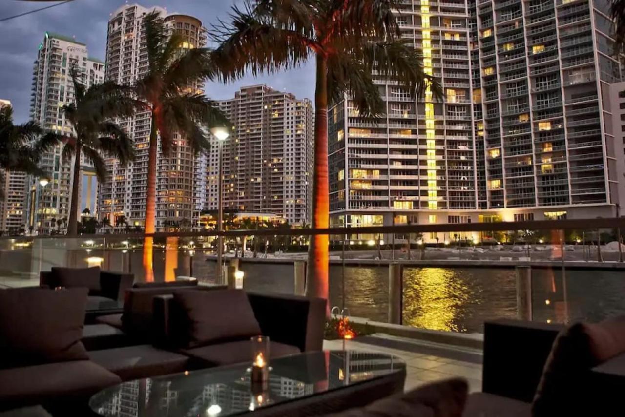 Luxury Sky With And Ocean Views Miami